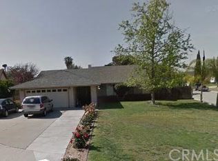 2765 Mirada Rd, Highland, CA 92346