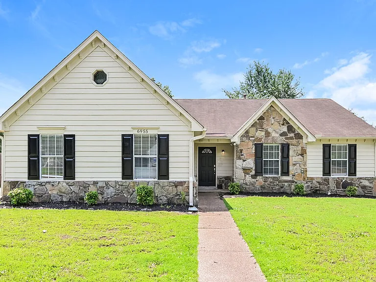 6955 Gallop Dr — Photo 1