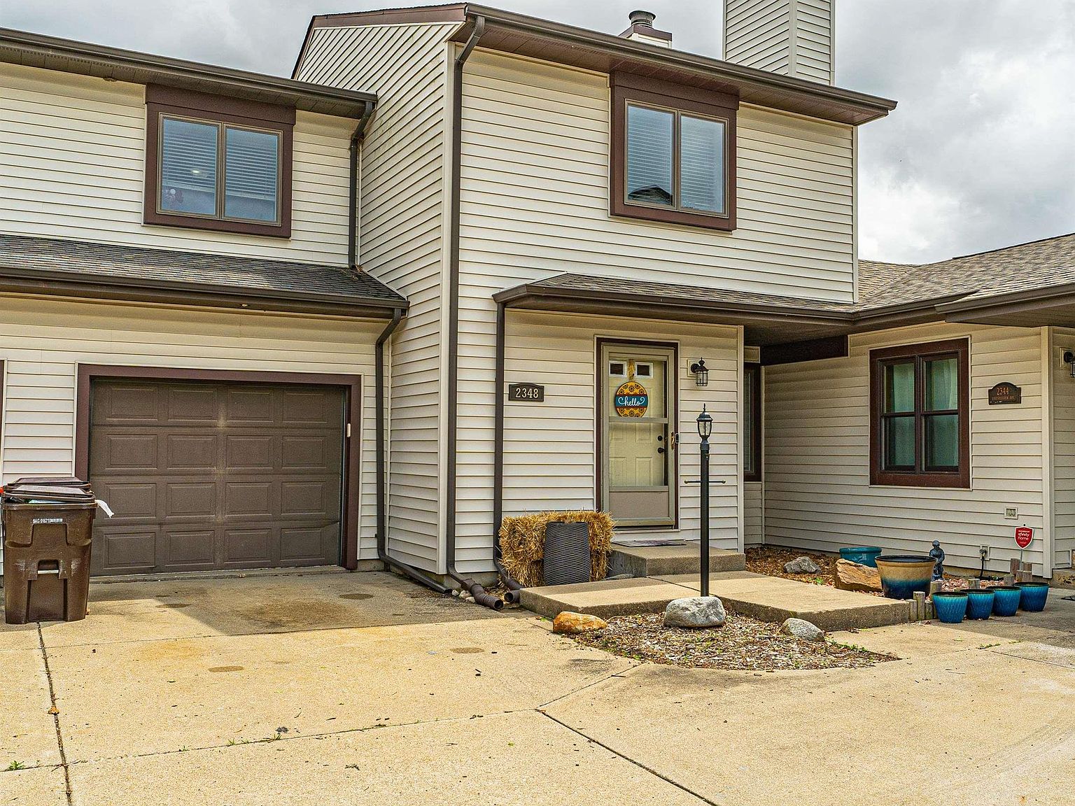 2348 Railsplitter Ave, Lincoln, IL 62656 Zillow