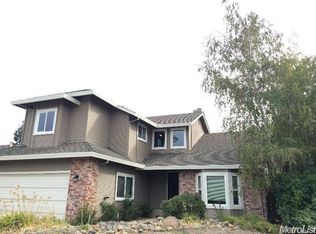 5743 Laguna Park Dr, Elk Grove, CA