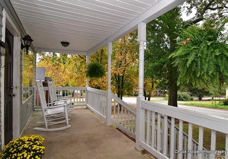 3902 Abingdon Rd — Photo 9