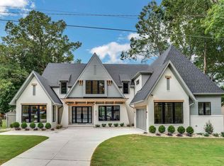 822 Pebblebrook Dr, Raleigh, NC 27609