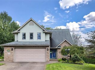 4076 Mountain Laurel Dr, Erie, PA 16510