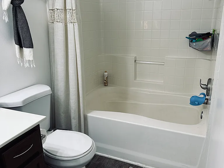 208 Oak Grove Way — Photo 21