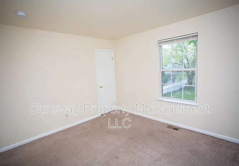 5729 Irving Ave — Photo 21