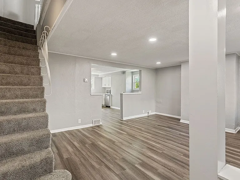 147 Amabell St — Photo 9