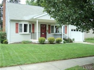 2037 Edgehill Rd, Bethlehem, PA 18017