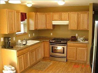 4th image of 2500 Aspen St