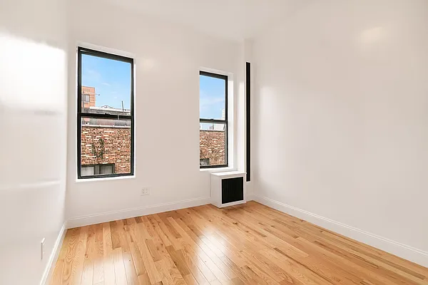 Rented by Compass | media 18