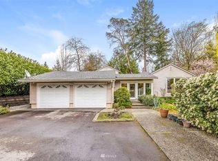 7849 SE 40th St, Mercer Island, WA 98040