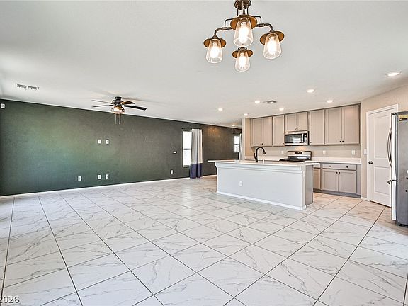 5th image of 9605 Eamont River St