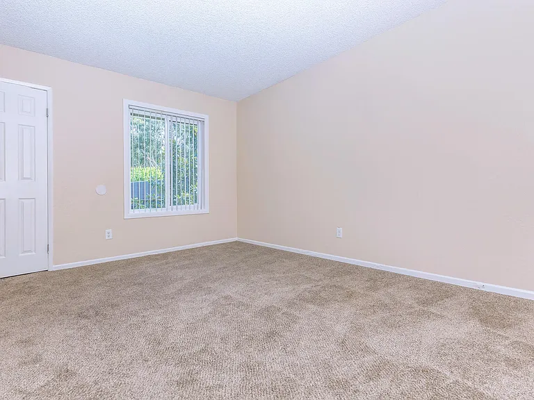 The Terrace Apartments — Photo 39