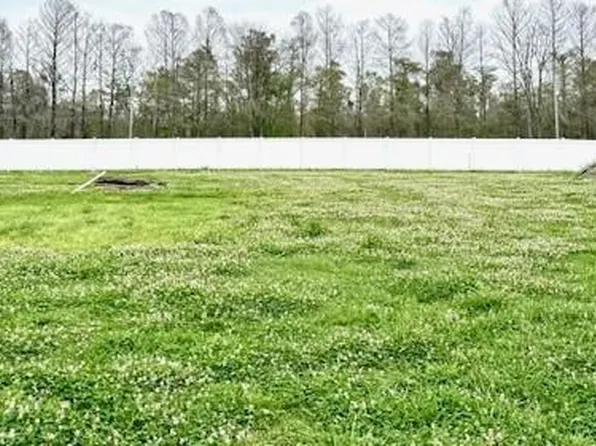 4408 Park Shore Dr, Marrero, LA 70072