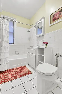 Rented by R New York | media 13