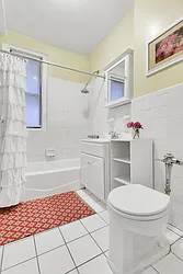 Rented by R New York