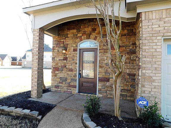 4th image of 1319 Arbor Lake Dr N