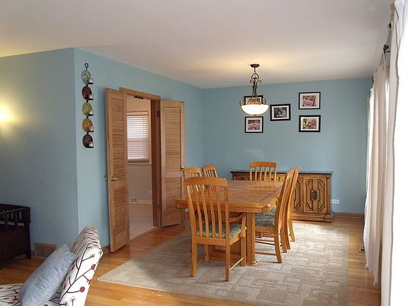 4th image of 8204 Central Ave