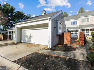 20635 Highland Hall Dr, Gaithersburg, MD 20886