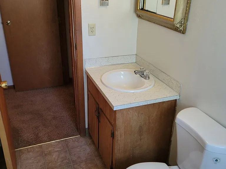 310-Colony Apartments — Photo 12