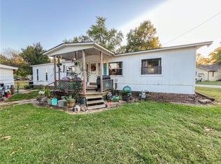 302 E Walnut St, Weir, KS 66781