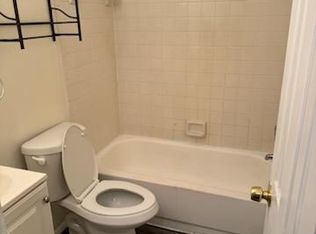2759 Chesapeake Beach Rd W APT 6, Dunkirk, MD 20754