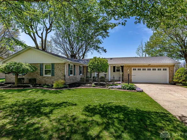 8 Maple Ln, Arcanum, OH 45304