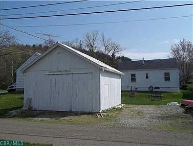 2nd image of 835 Franklin Ave