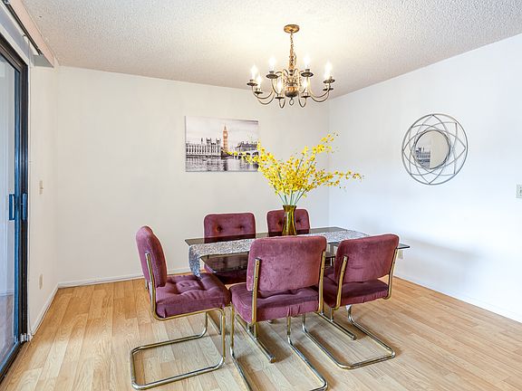 Dining Room/Possible 3rd BR