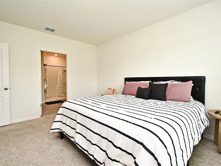 440 Baroness Way — Photo 29