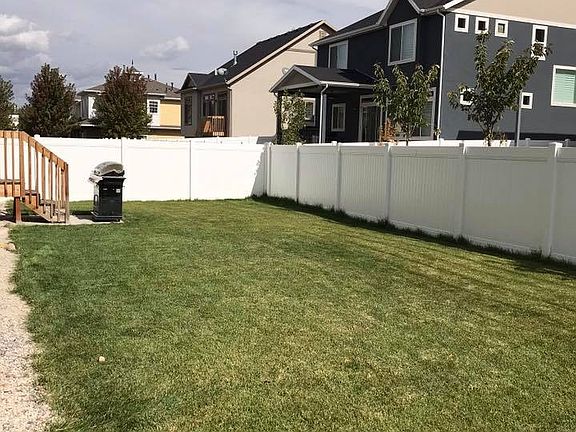 5th image of 1181 S Meadow Walk Ln