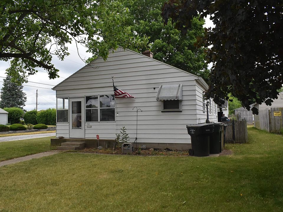 1st image of 1522 N Wellington St