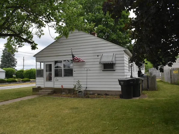 1522 N Wellington St, South Bend, IN 46628