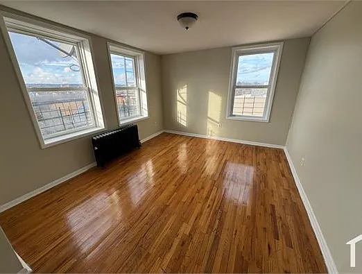 76 N 9th St #17 — Photo 4