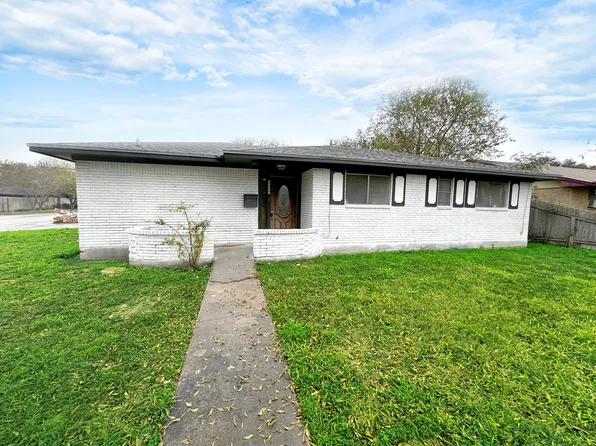 829 S 19th St, Kingsville, TX 78363