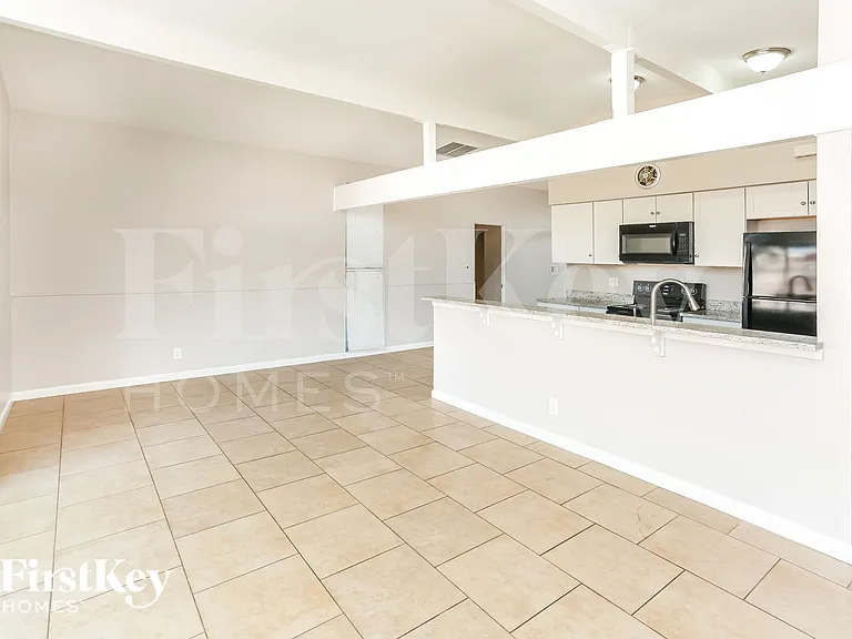 6237 Rassler Ave — Photo 4