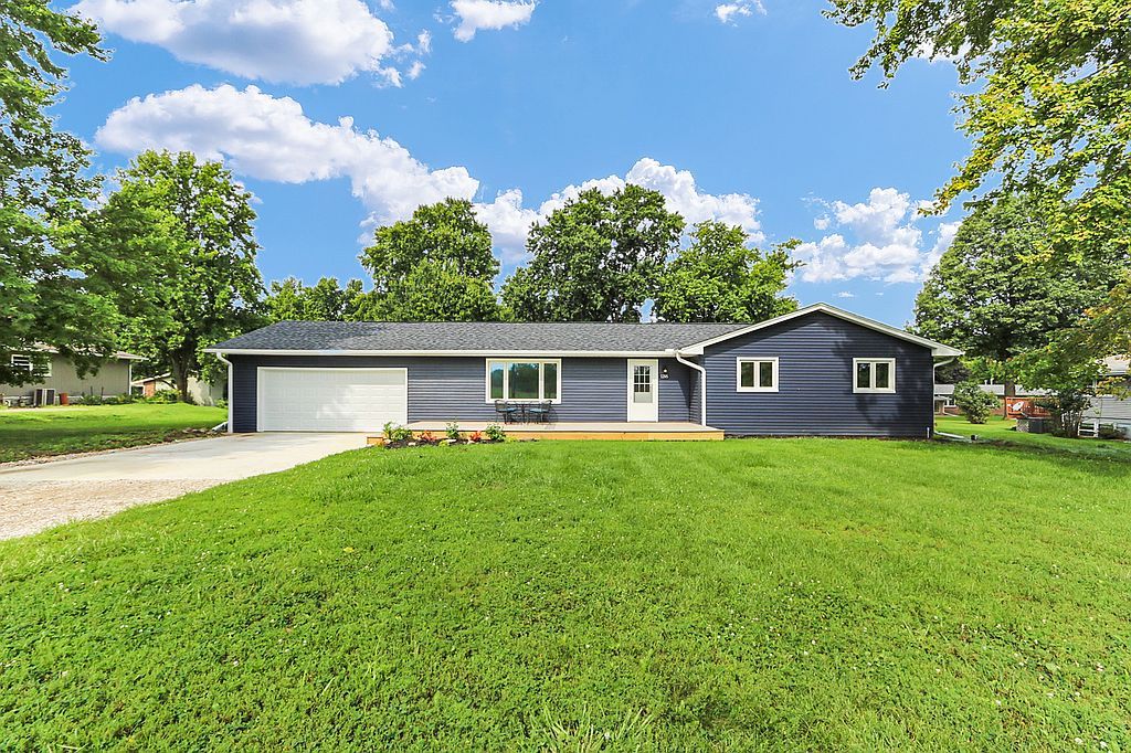 1205 N Lake Of The Woods Rd - Property Image