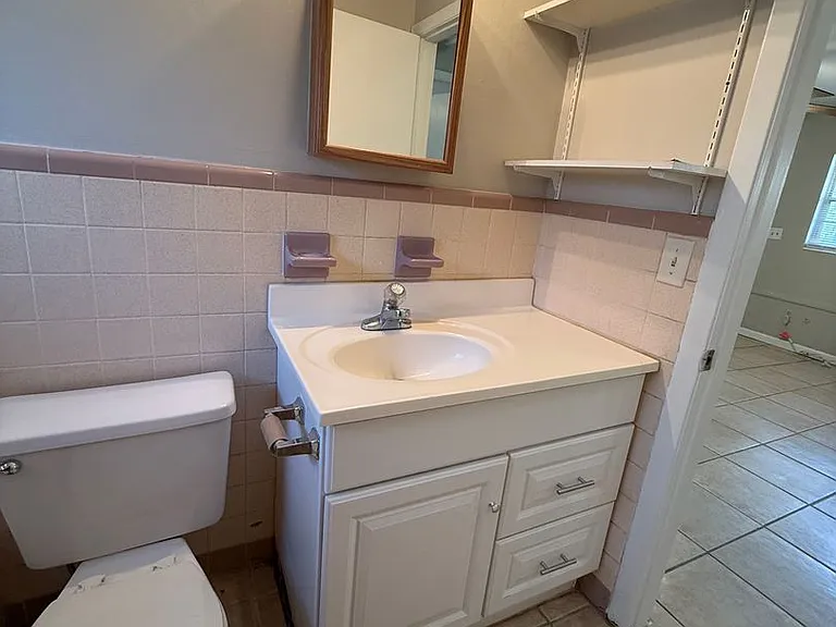3801 SW 17th Pl — Photo 13