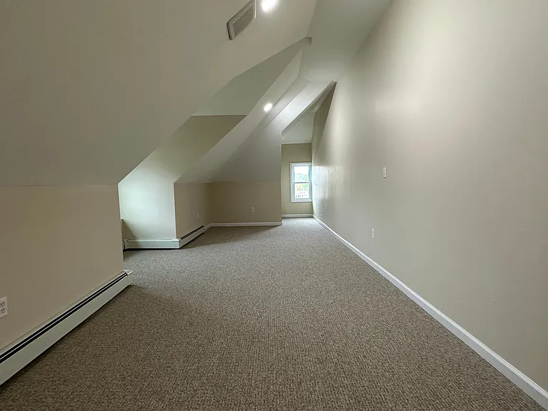 275 Kilcourse St #4 — Photo 25