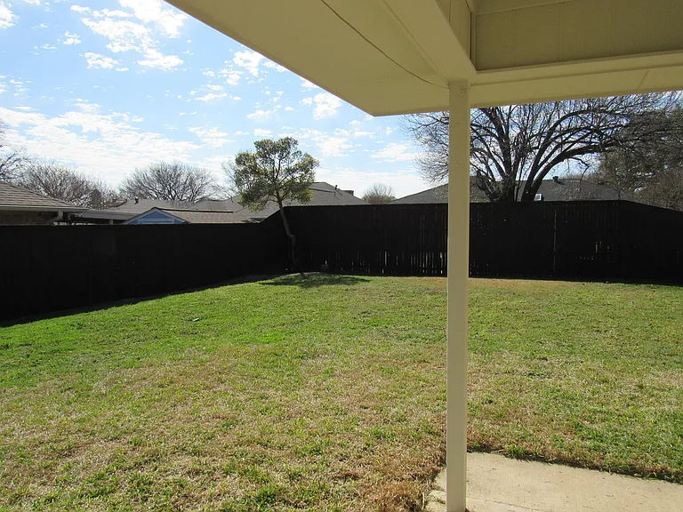 2312 Blue Cypress Dr — Photo 46
