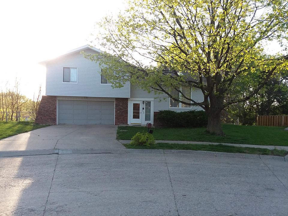1st image of 2216 N 127th Cir