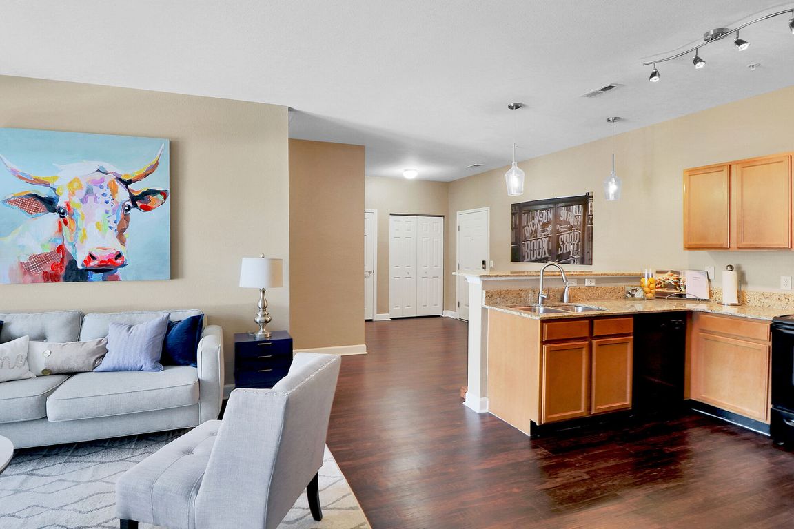 Living Room Mountain Ranch Apartments