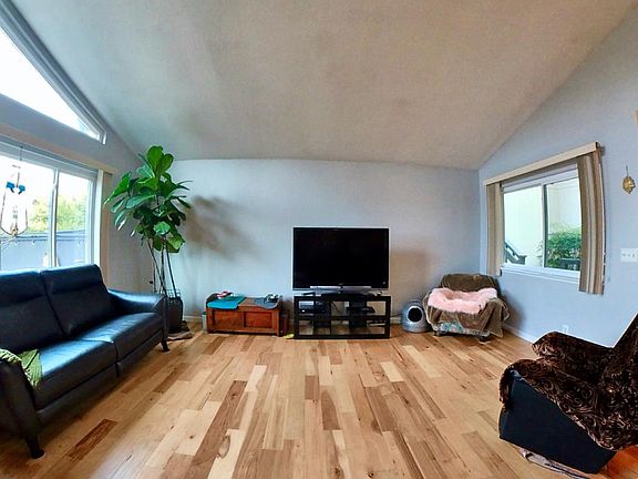 2nd image of 7423 Tulare Hill Dr
