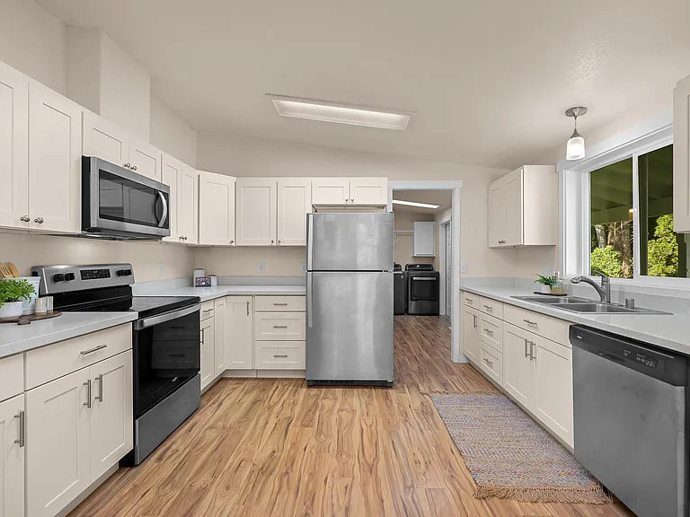 6159 Cedar Ln — Photo 13