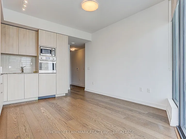 11 Wellesley St W #2911 — Photo 10