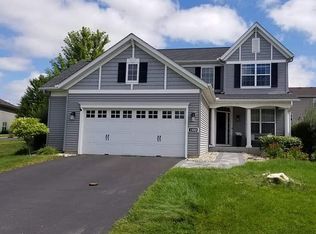 1480 Bethesda Cir, Chanhassen, MN 55317