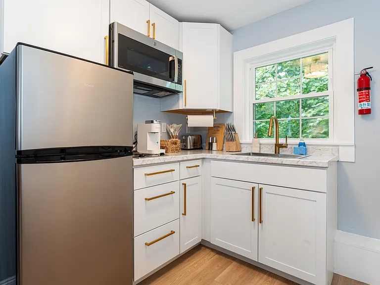 6 Sunset Dr #9 — Photo 3