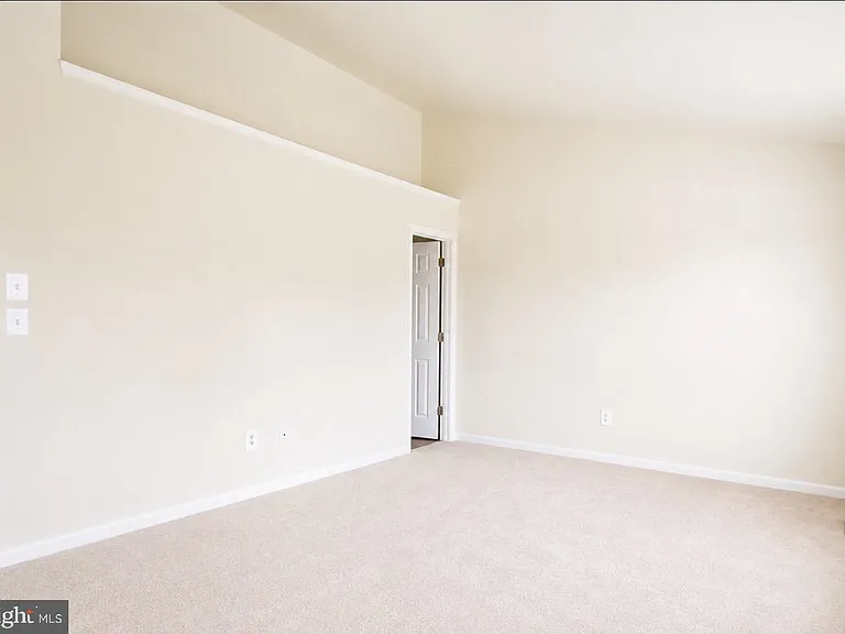 3351 Canton Ct — Photo 16