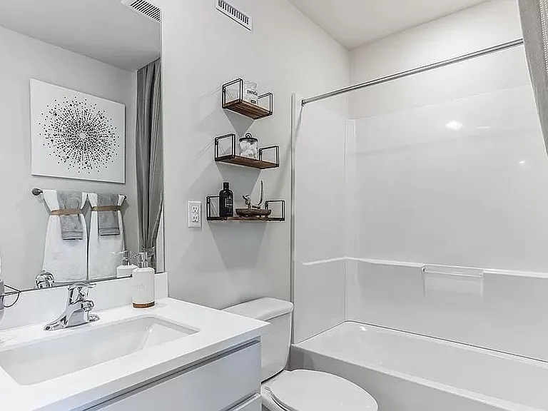 204 Macoun Way — Photo 6