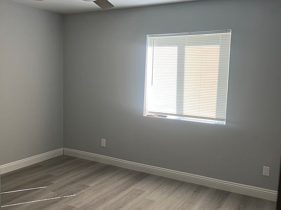 2nd image of 4826 Lincoln Ave