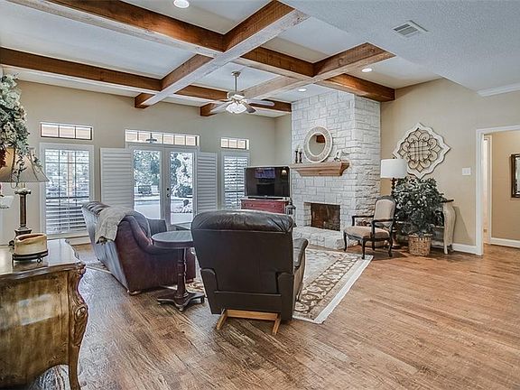 4th image of 9990 Barton Cir